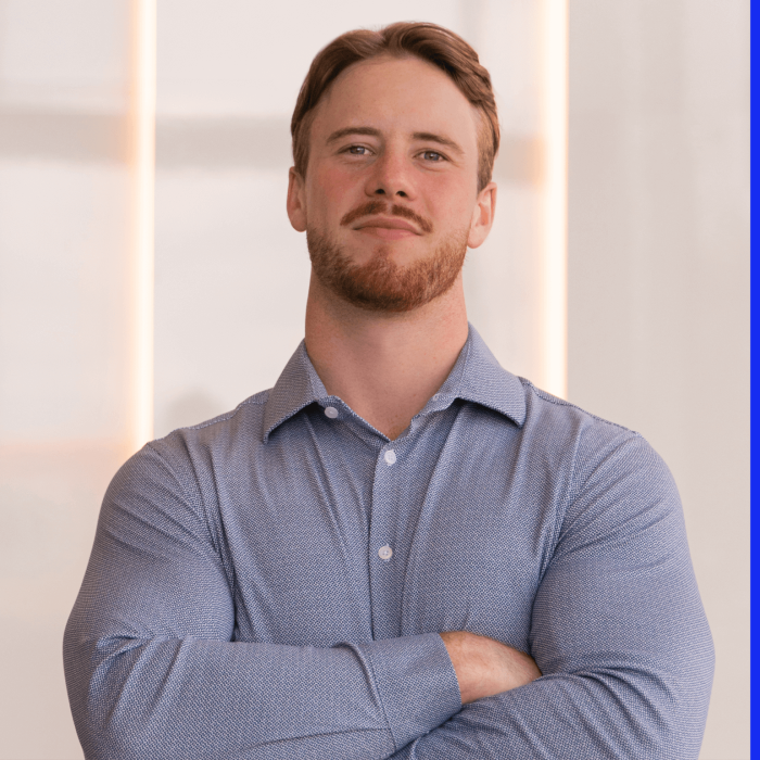 Alexandre Paré, fondateur de Wize Athletics, préparateur physique et doctorant en kinésiologie à McGill.